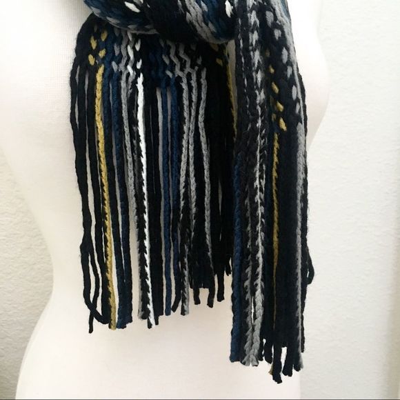 NWT Long Striped Sweater Knit Winter Scarf, Fringe Ends - Picture 5 of 7